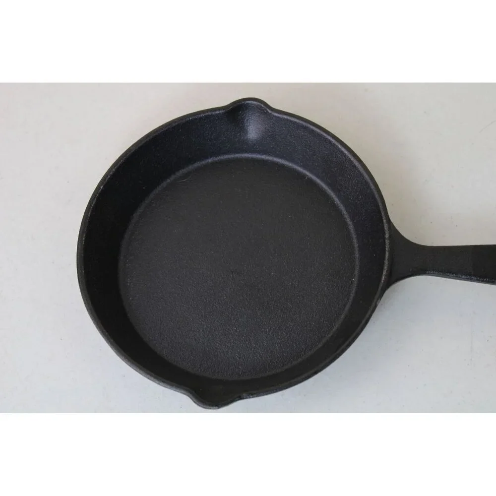 Cast Iron Pan 6 1/4